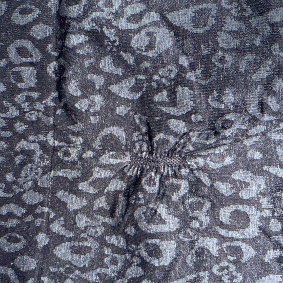 Gymshark Black Animal Print Leggings - Picture 4 of 4